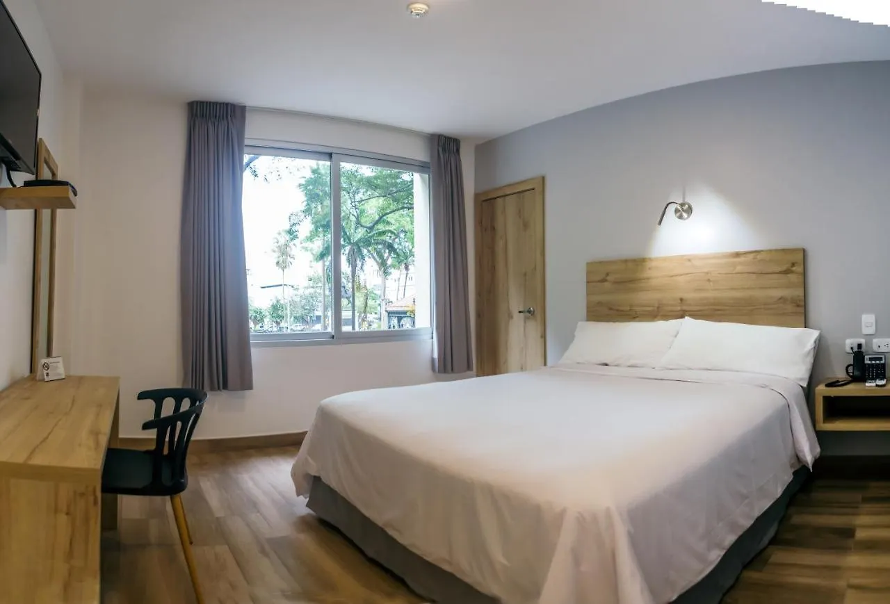 ***  The Park Hotel Guayaquil Ecuador